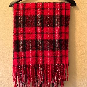 NWOT- Blanket Scarf, red, black and white, one size, fringe ends.